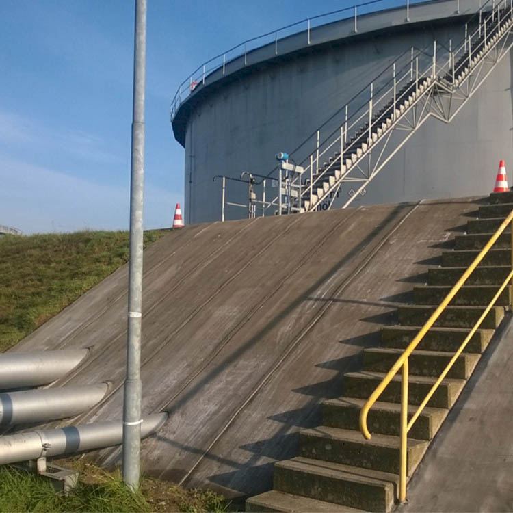 Eterna-Protect Petrochemie Tanklager Gew&auml;sserschutz